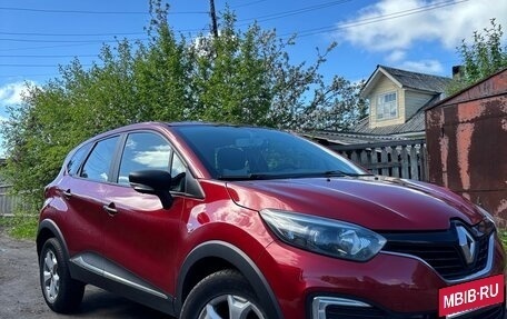Renault Kaptur I рестайлинг, 2019 год, 1 450 000 рублей, 3 фотография