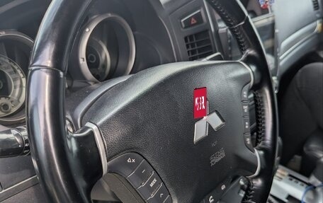 Mitsubishi Pajero IV, 2011 год, 2 035 000 рублей, 10 фотография