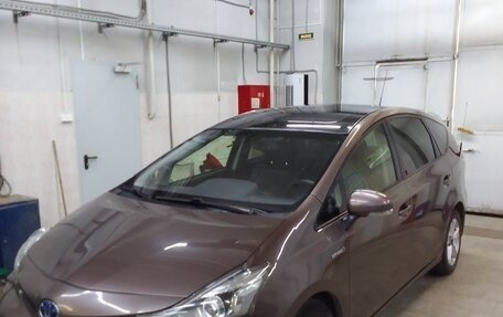 Toyota Prius v (+) I (ZVW40/41) рестайлинг, 2015 год, 1 750 000 рублей, 20 фотография