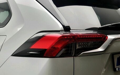 Toyota RAV4, 2020 год, 3 056 000 рублей, 10 фотография