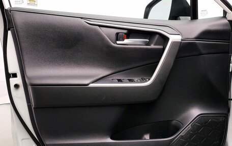 Toyota RAV4, 2020 год, 3 056 000 рублей, 19 фотография