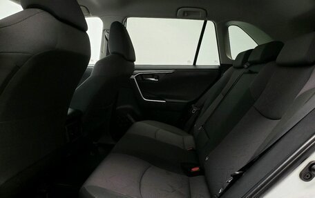 Toyota RAV4, 2020 год, 3 056 000 рублей, 15 фотография