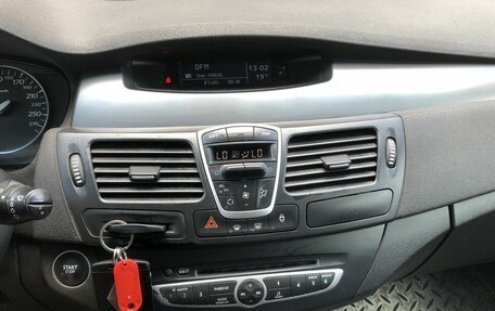 Renault Laguna III рестайлинг, 2008 год, 560 500 рублей, 14 фотография