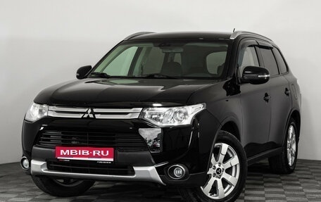 Mitsubishi Outlander III рестайлинг 3, 2014 год, 1 399 000 рублей, 1 фотография