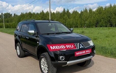 Mitsubishi Pajero Sport II рестайлинг, 2012 год, 1 370 000 рублей, 2 фотография
