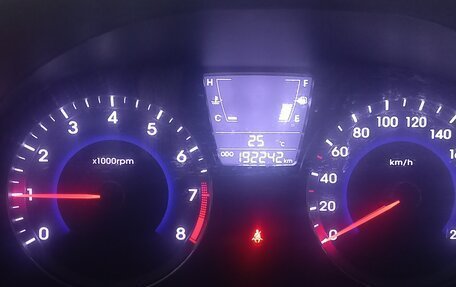 Hyundai Solaris II рестайлинг, 2012 год, 700 000 рублей, 6 фотография