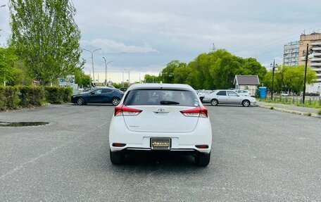 Toyota Auris II, 2016 год, 1 299 999 рублей, 7 фотография