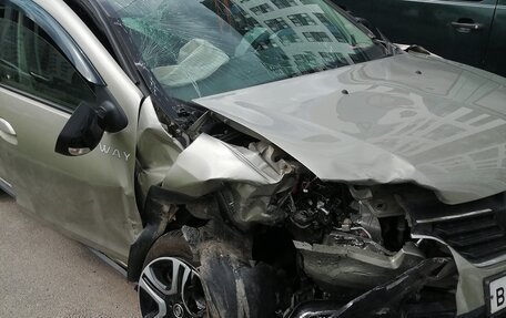 Renault Logan II, 2019 год, 420 000 рублей, 2 фотография