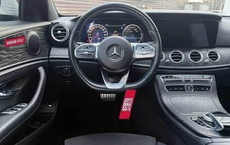 Mercedes-Benz E-Класс, 2019 год, 3 000 000 рублей, 18 фотография