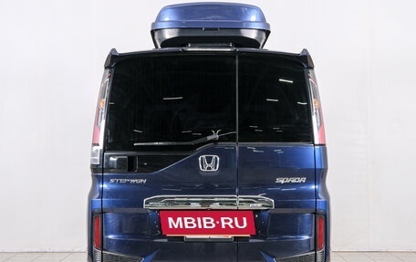 Honda Stepwgn IV, 2018 год, 2 239 000 рублей, 6 фотография