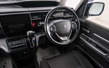 Honda Stepwgn IV, 2018 год, 2 239 000 рублей, 10 фотография