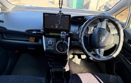 Toyota Wish II, 2012 год, 1 250 000 рублей, 6 фотография
