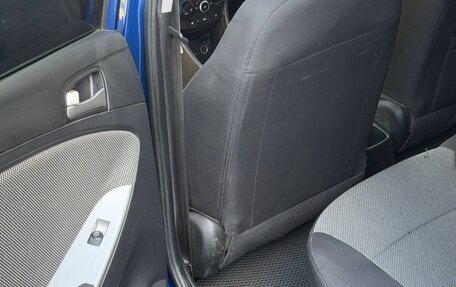 Hyundai Solaris II рестайлинг, 2012 год, 595 000 рублей, 15 фотография
