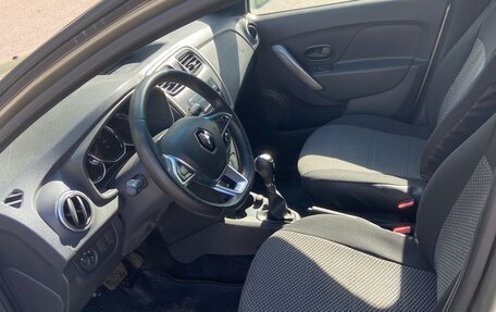 Renault Sandero II рестайлинг, 2019 год, 930 000 рублей, 7 фотография