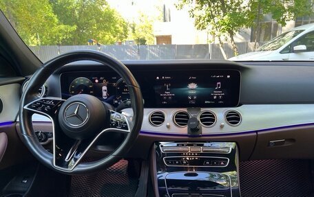Mercedes-Benz E-Класс, 2021 год, 4 600 000 рублей, 8 фотография