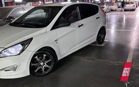 Hyundai Solaris II рестайлинг, 2014 год, 715 000 рублей, 3 фотография
