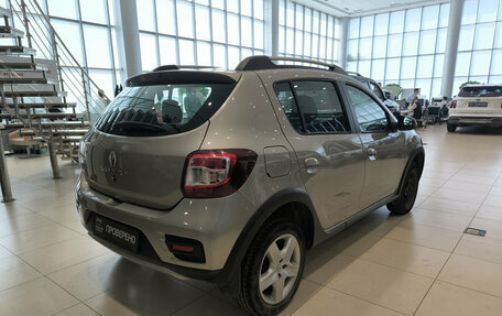 Renault Sandero II рестайлинг, 2016 год, 925 000 рублей, 6 фотография