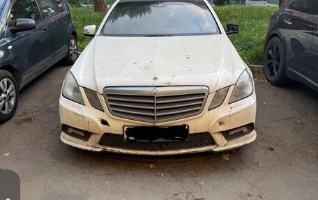 Mercedes-Benz E-Класс, 2010 год, 650 000 рублей, 2 фотография