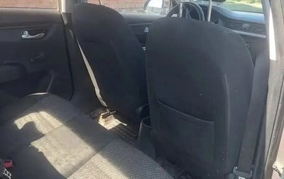 KIA Rio IV, 2018 год, 950 000 рублей, 1 фотография