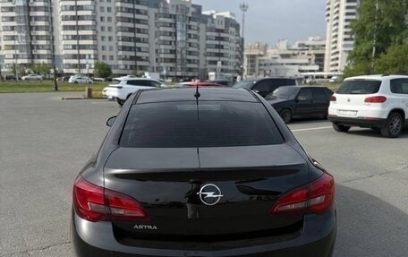Opel Astra J, 2013 год, 750 000 рублей, 4 фотография