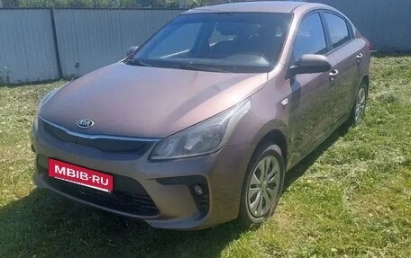 KIA Rio IV, 2018 год, 950 000 рублей, 4 фотография