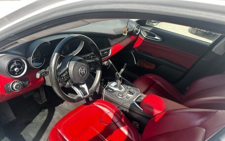 Alfa Romeo Giulia II, 2020 год, 2 900 000 рублей, 8 фотография