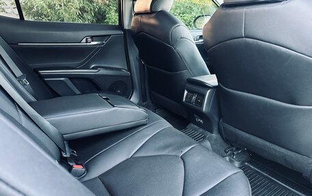 Toyota Camry, 2021 год, 3 800 000 рублей, 12 фотография