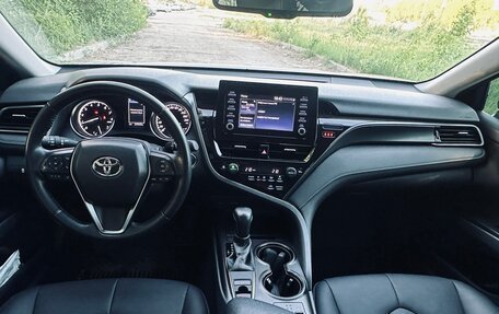 Toyota Camry, 2021 год, 3 800 000 рублей, 15 фотография