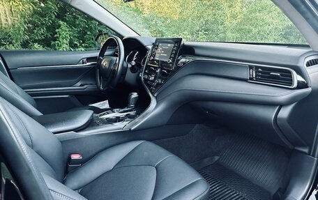 Toyota Camry, 2021 год, 3 800 000 рублей, 13 фотография
