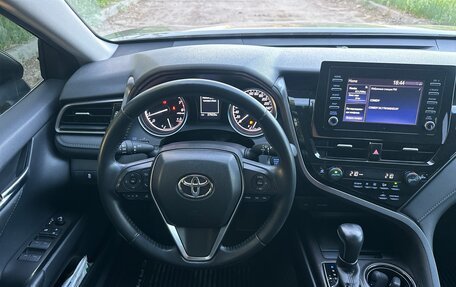 Toyota Camry, 2021 год, 3 800 000 рублей, 17 фотография