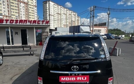 Toyota ISis I, 2011 год, 1 050 000 рублей, 6 фотография