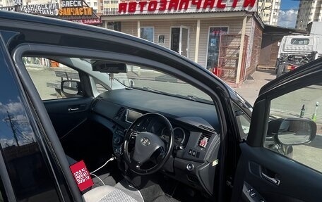 Toyota ISis I, 2011 год, 1 050 000 рублей, 8 фотография