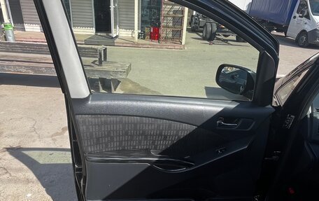 Toyota ISis I, 2011 год, 1 050 000 рублей, 13 фотография