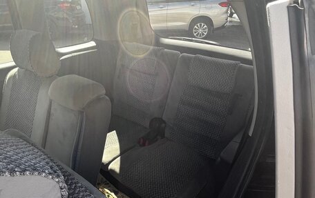Toyota ISis I, 2011 год, 1 050 000 рублей, 21 фотография