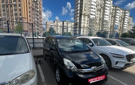 Toyota ISis I, 2011 год, 1 050 000 рублей, 23 фотография