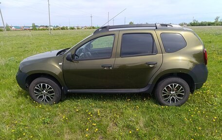 Renault Duster I рестайлинг, 2015 год, 600 000 рублей, 2 фотография