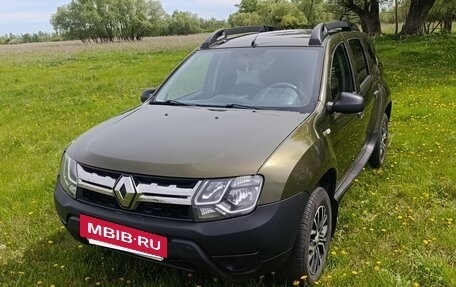 Renault Duster I рестайлинг, 2015 год, 600 000 рублей, 3 фотография