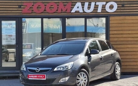 Opel Astra J, 2011 год, 647 000 рублей, 1 фотография