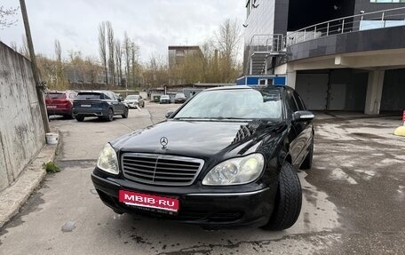 Mercedes-Benz S-Класс, 2003 год, 750 000 рублей, 1 фотография