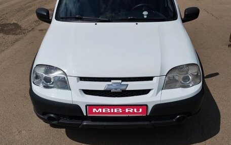 Chevrolet Niva I рестайлинг, 2020 год, 1 100 000 рублей, 1 фотография