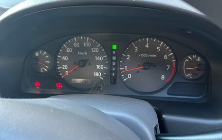 Nissan Sunny B15, 2000 год, 300 000 рублей, 6 фотография