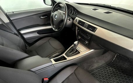 BMW 3 серия, 2011 год, 1 070 000 рублей, 11 фотография