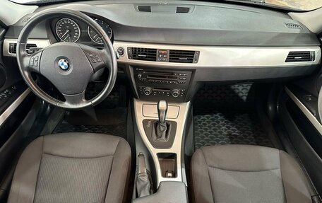 BMW 3 серия, 2011 год, 1 070 000 рублей, 9 фотография