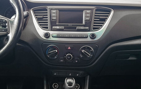 Hyundai Solaris II рестайлинг, 2017 год, 1 095 000 рублей, 18 фотография