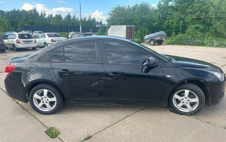 Chevrolet Cruze II, 2011 год, 750 000 рублей, 3 фотография