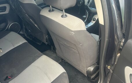 Chevrolet Cruze II, 2011 год, 750 000 рублей, 7 фотография
