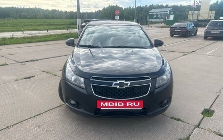 Chevrolet Cruze II, 2011 год, 750 000 рублей, 2 фотография
