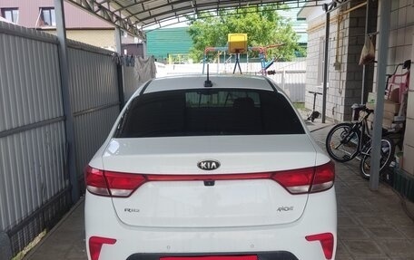 KIA Rio IV, 2018 год, 1 300 000 рублей, 2 фотография