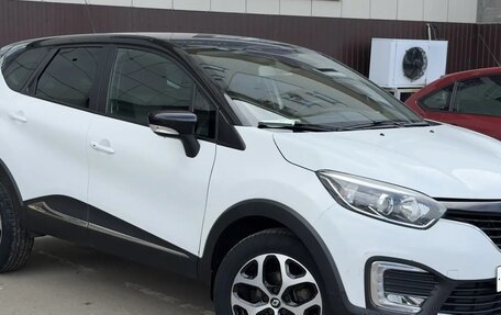 Renault Kaptur I рестайлинг, 2017 год, 1 450 000 рублей, 6 фотография