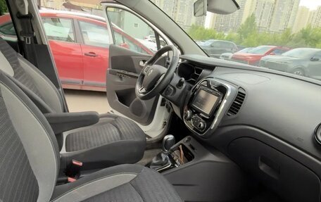 Renault Kaptur I рестайлинг, 2017 год, 1 450 000 рублей, 9 фотография